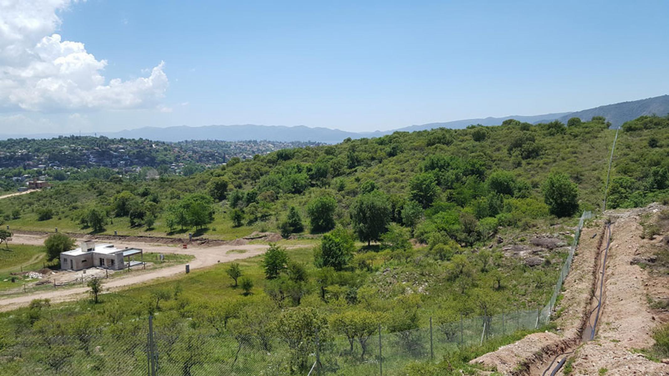 Nºref: 831 -Hermoso terreno en Bº Venturia Pueble Serrano (Bº Cerrado) 16 cuadras del centro