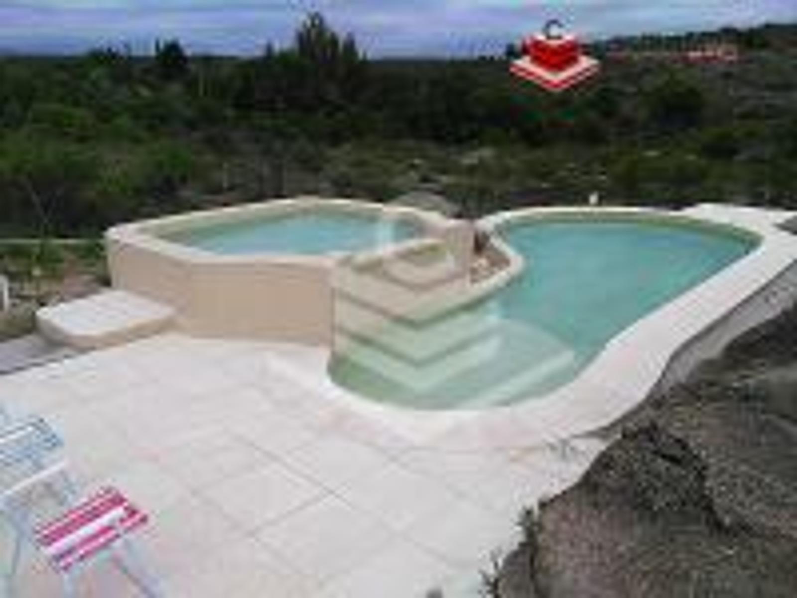 Nºref 911 -Hermosa Casa con pileta a 100 mtrs aprox del Rio Mallin en P.Siquiman — foto 2