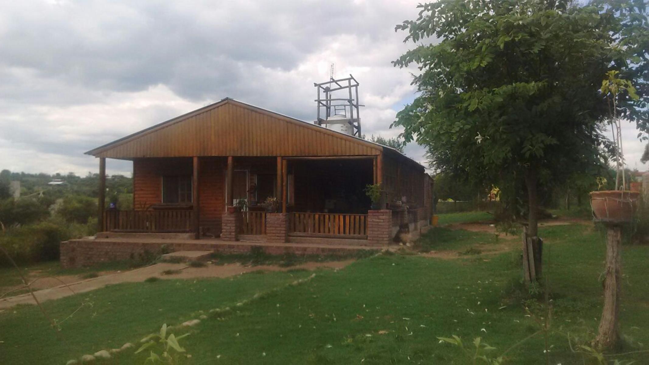 Nºref: 26 -CABAÑA DE TRONCO SOBRE AV. PRINC DE Bº MIRADOR DEL LAGO BIALET MASSE — foto 2