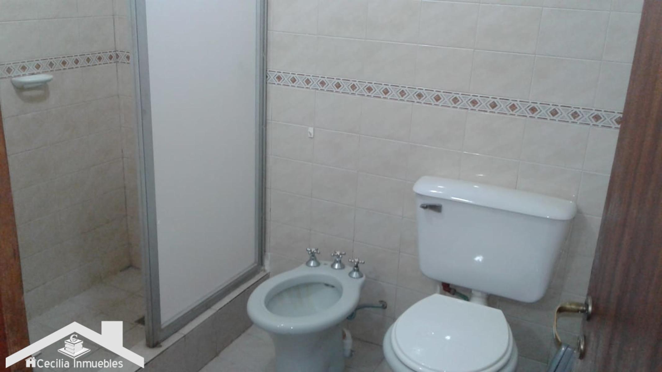 Nºref:1024 -Hermoso Chalet con vista al Lago San Roque en Parque Siquiman — foto 3
