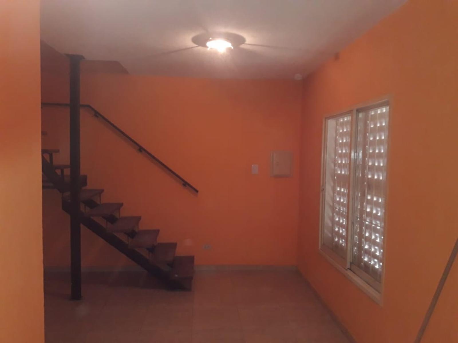 Nºref: 1051 -Vendo Hermosa casa de Dos Plantas en Marques de Sobremonte — foto 2
