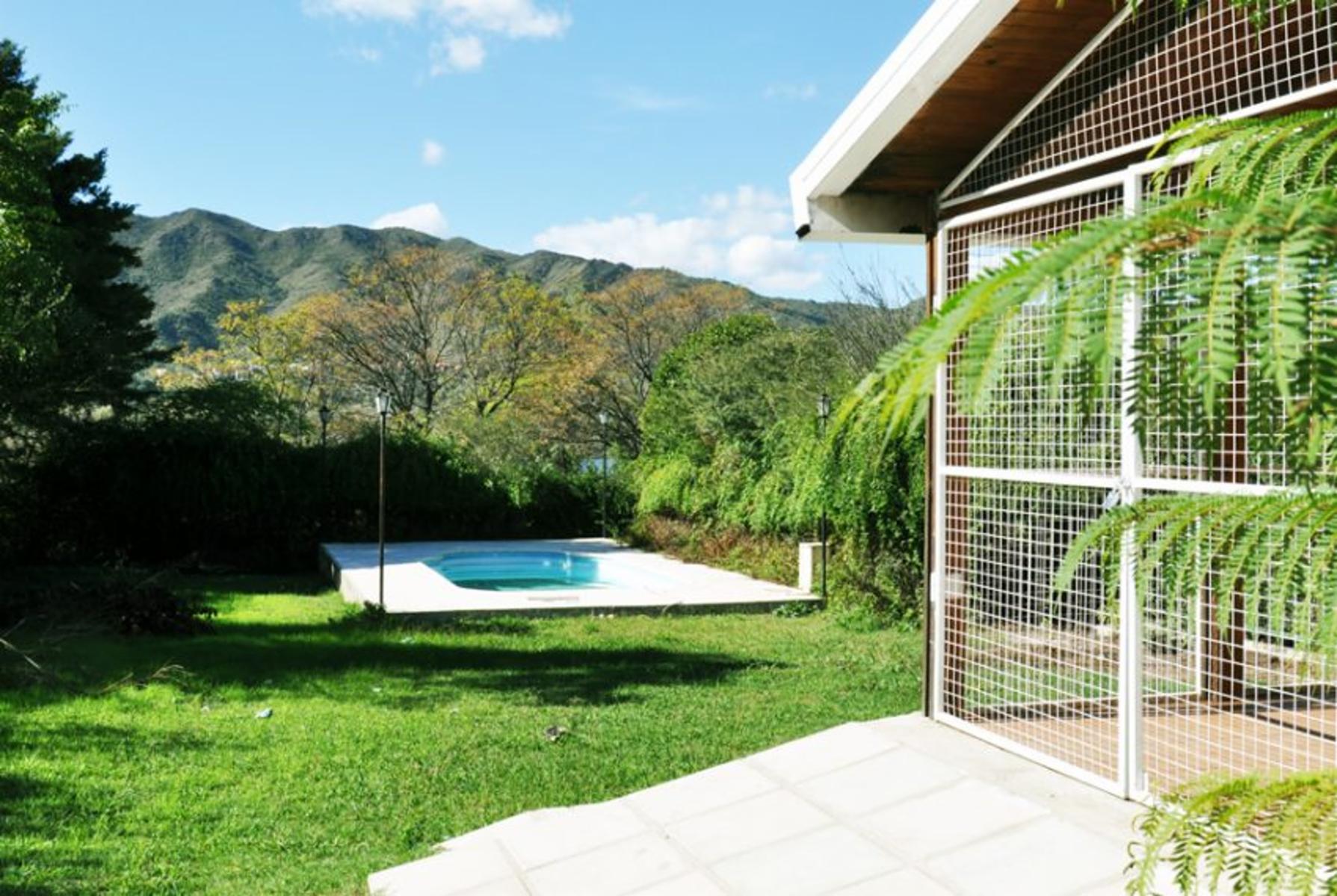 Ref 1070 – Hermoso Chalet con pileta en Bialet Massé (Bº Mirador del Lago) — foto 4