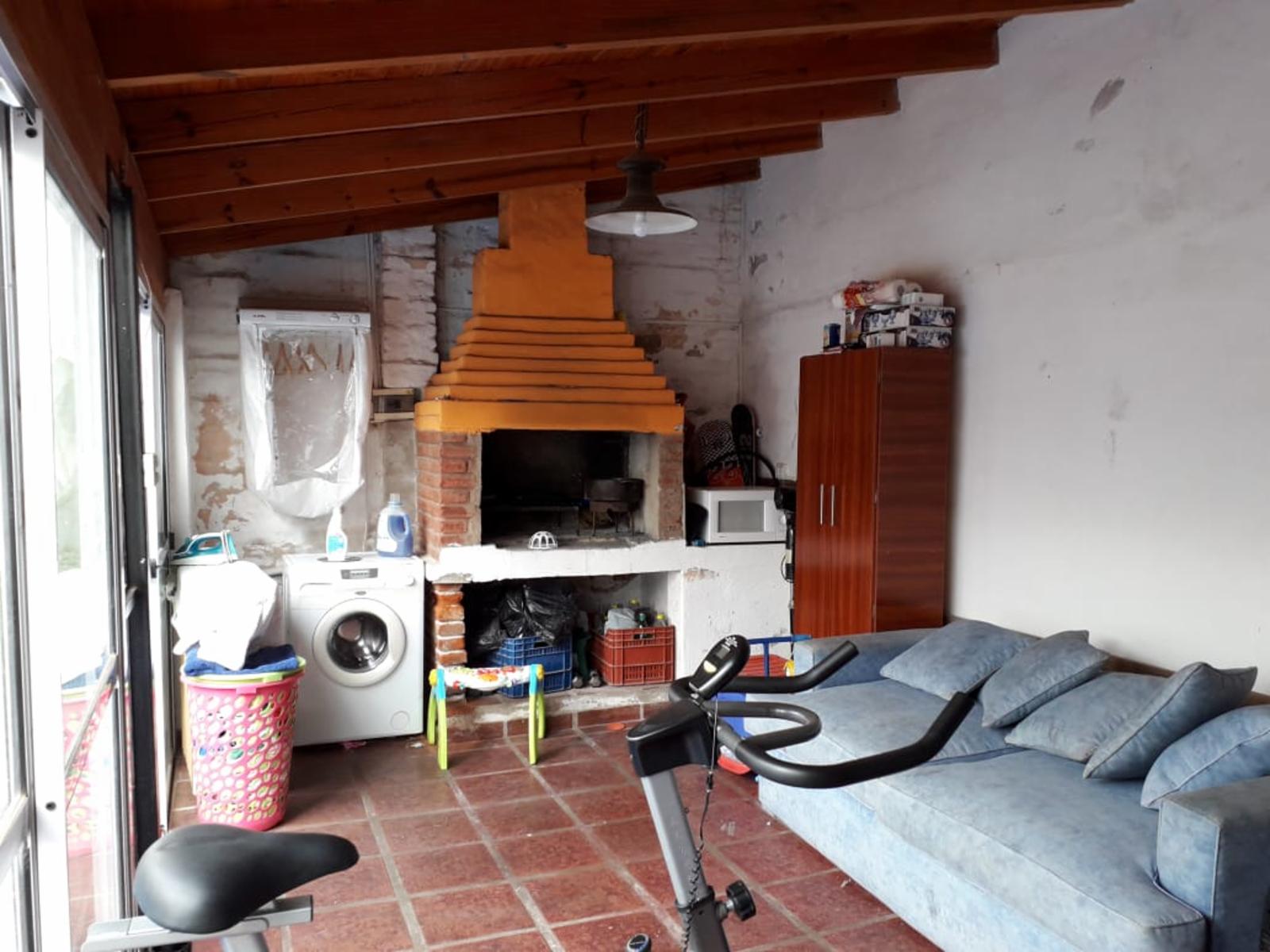 Nºref: 1127- Hermosa casa en Bº Colinas de Vélez Sarsfield — foto 2