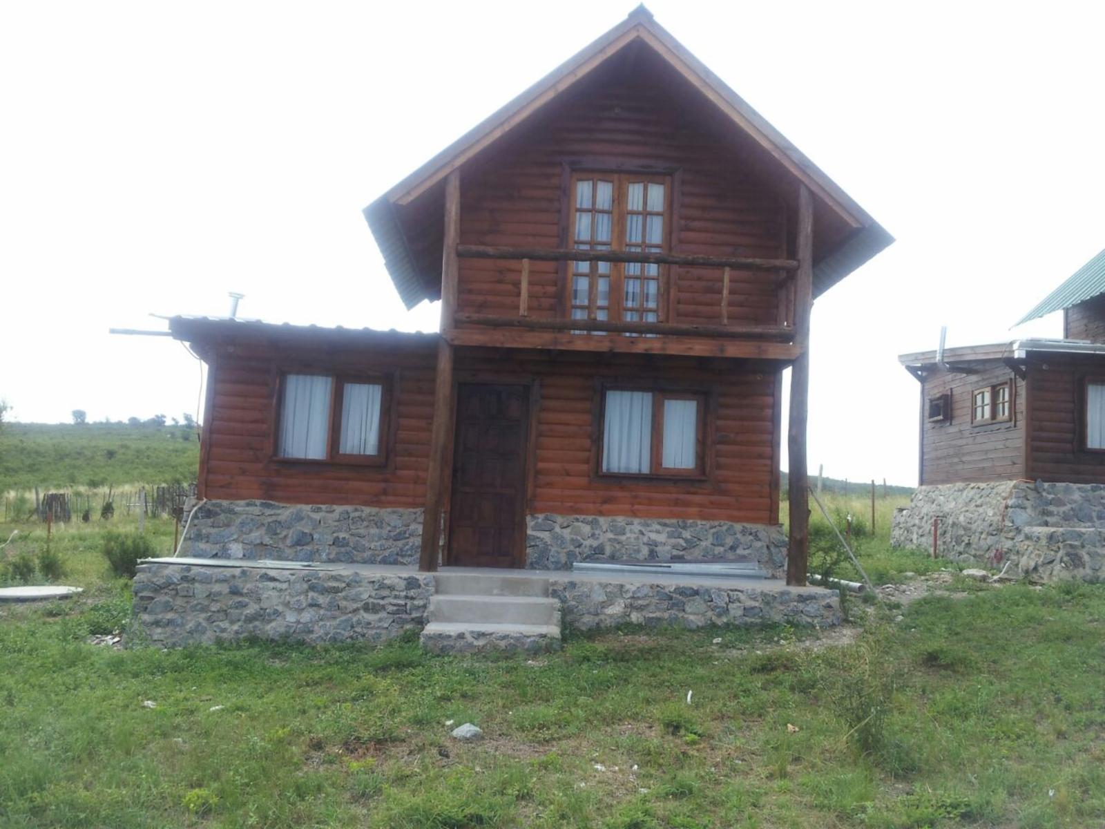 Nºref: 1107 -3 cabañas sobre 2 terrenos en Bialet Massé con hermosa Vista a las Sierras y al Lago San Roque — foto 3