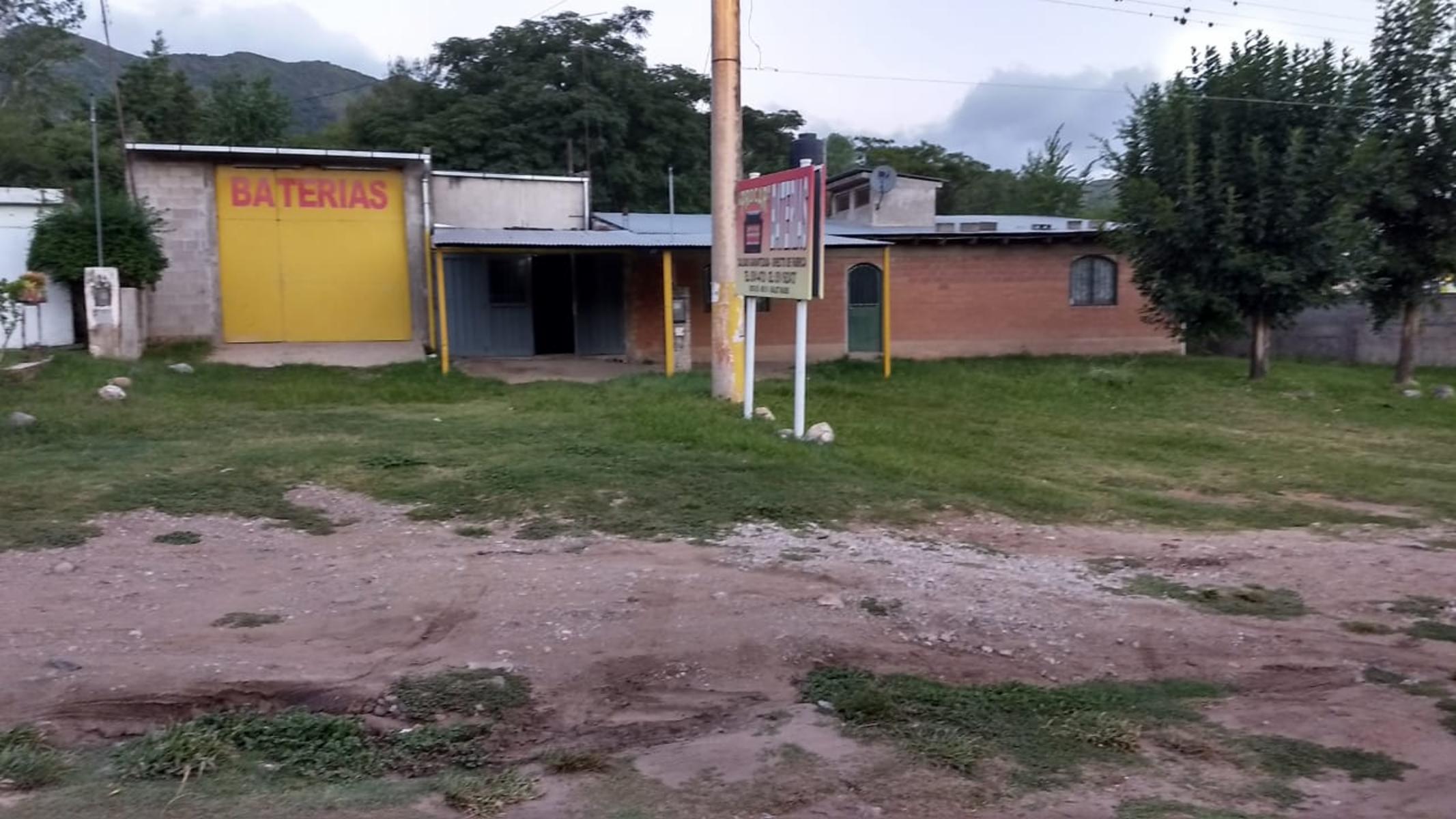 NºREF: 1116 – AMPLIO GALPÓN MAS CASA SOBRE RUTA E-55, EXCELENTE UBICACIÓN COMERCIAL — foto 8