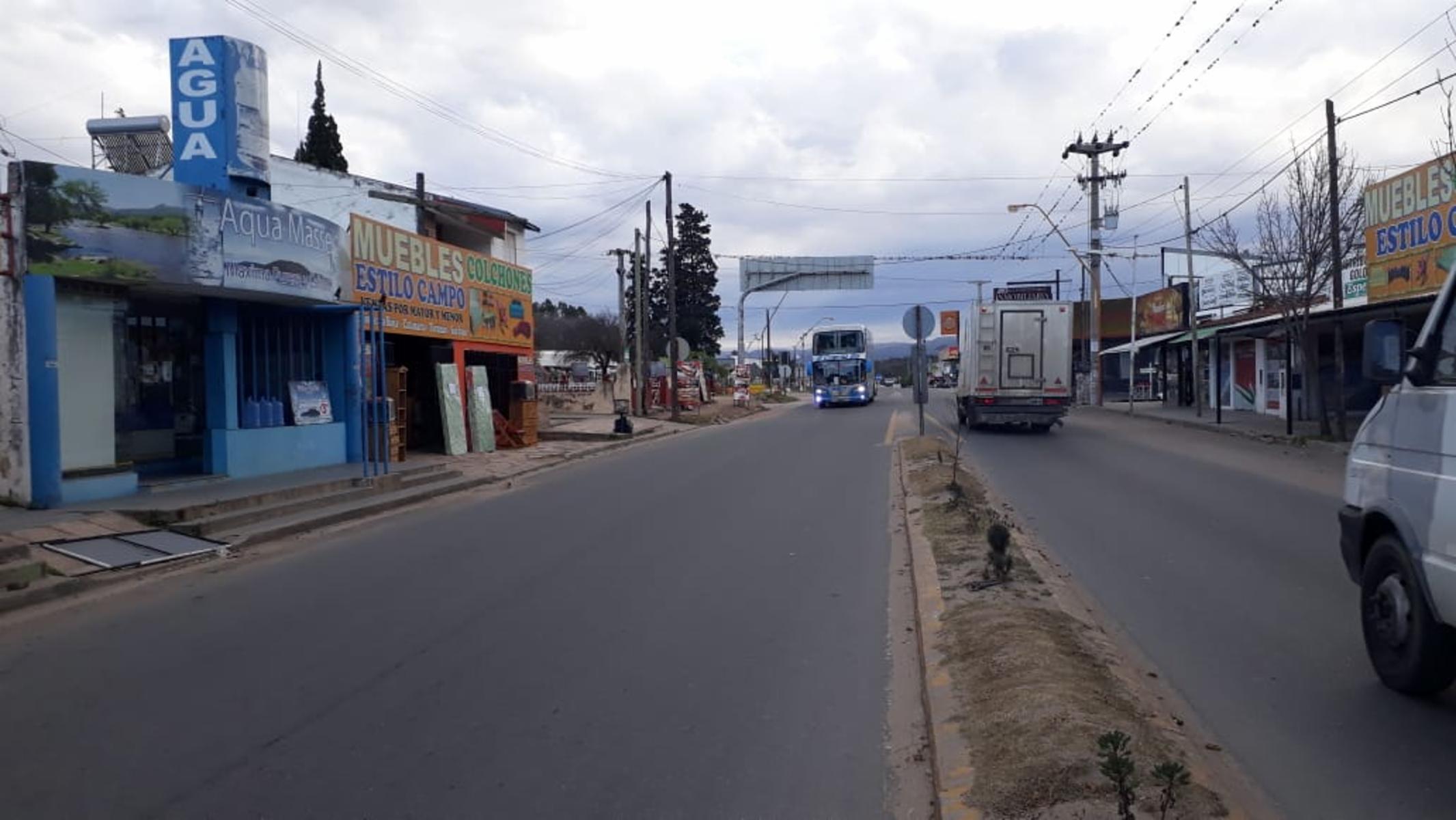 Nºref: 1062 Alquiler de Local en el Cruce de Rutas E-55 y R-38. - 3