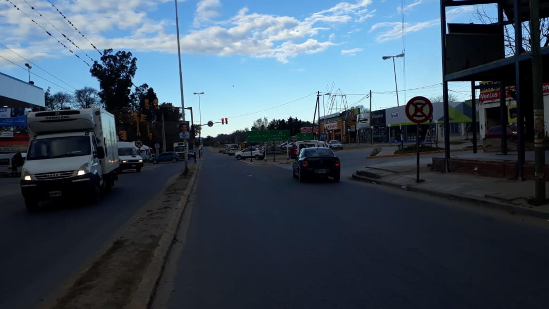 Nºref: 1062 Alquiler de Local en el Cruce de Rutas E-55 y R-38. - 5