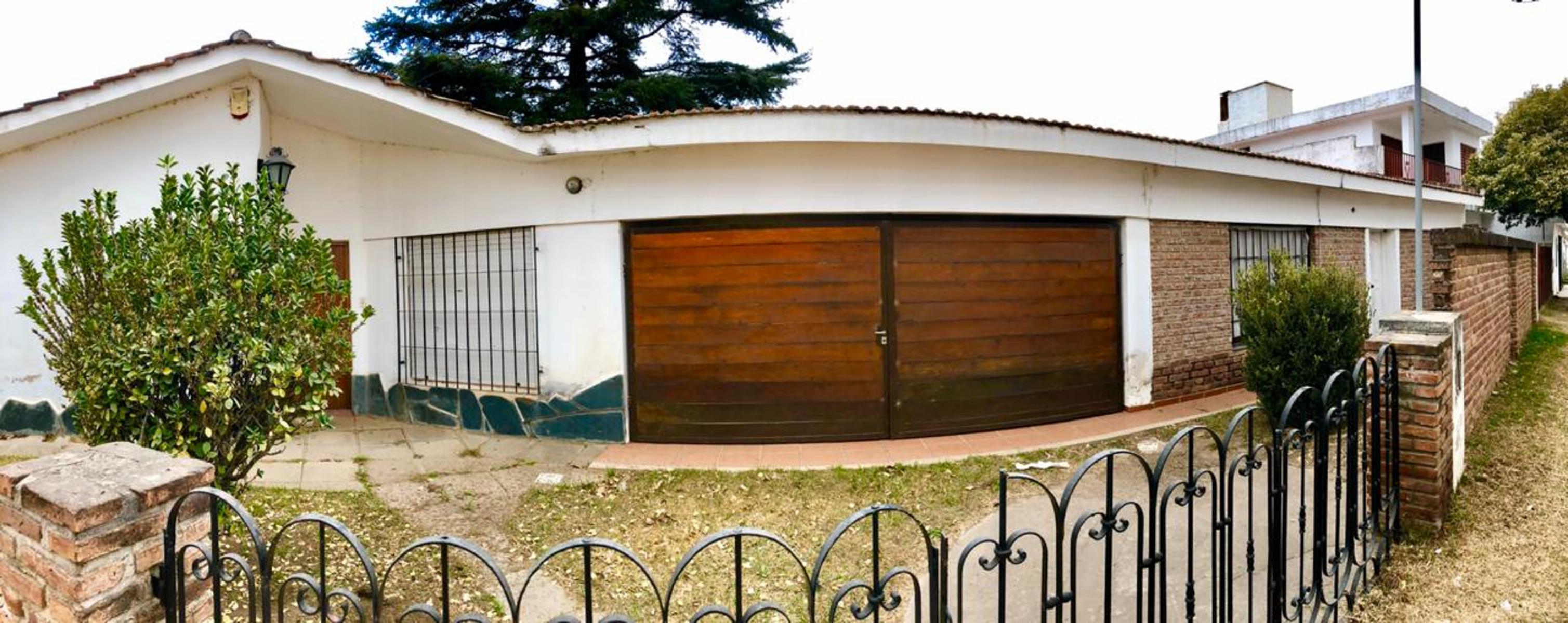 Nº DE REF 1237: HERMOSA CASA EN VENTA EN ZONA CÉNTRICA DE BIALET MASSÉ.