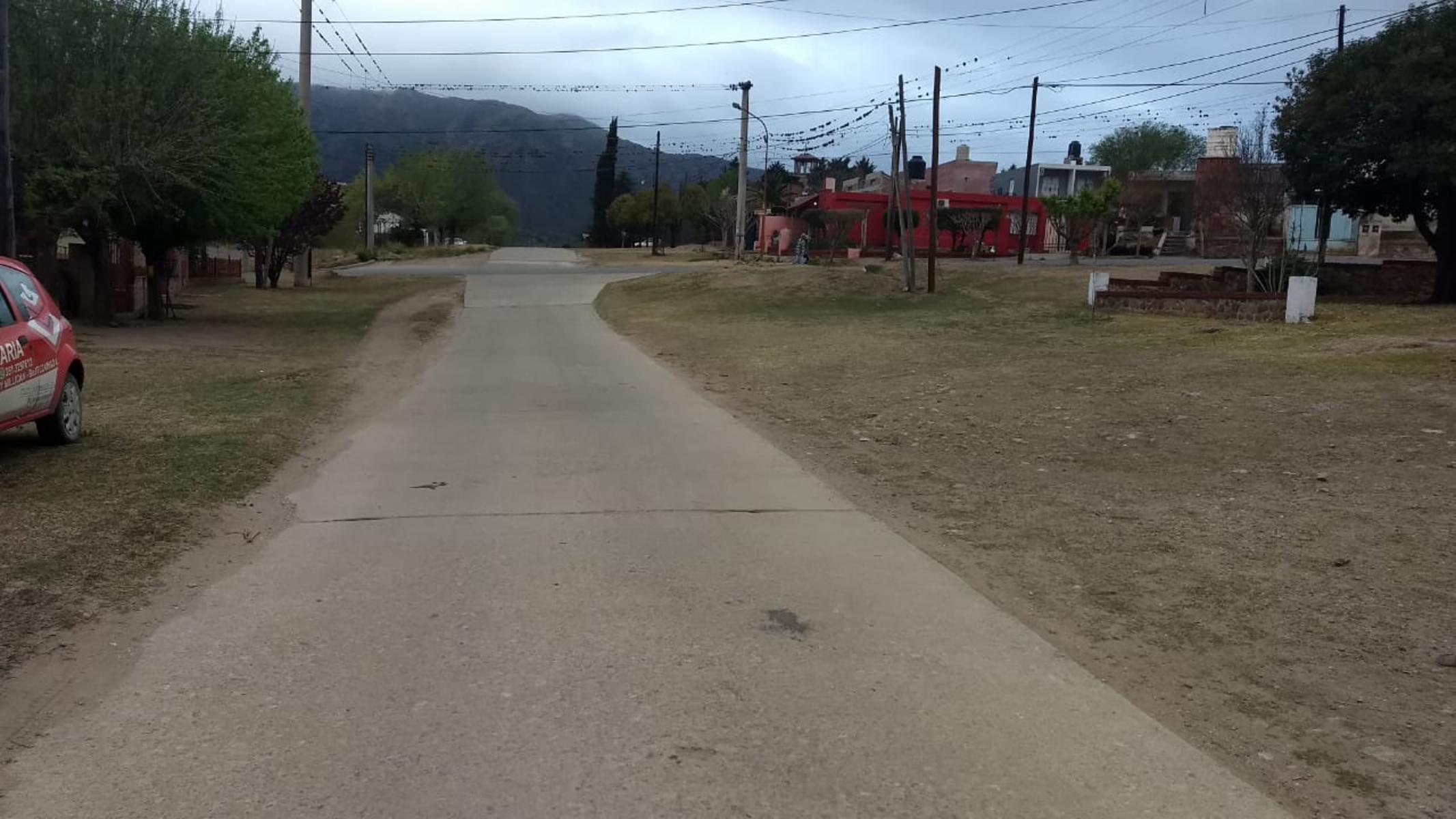 N° DE REF 1236: HERMOSA CASA EN SANTA MARIA DE PUNILLA CON INCREIBLE VISTA A LAS SIERRAS Y A METROS DEL RÍO. — foto 2