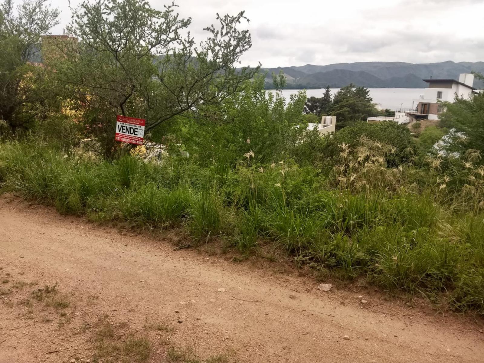 N°Ref 1269-Terreno en Parque Siquiman, con increíble vista al lago San Roque y a 100m de la bajada al lago. — foto 13