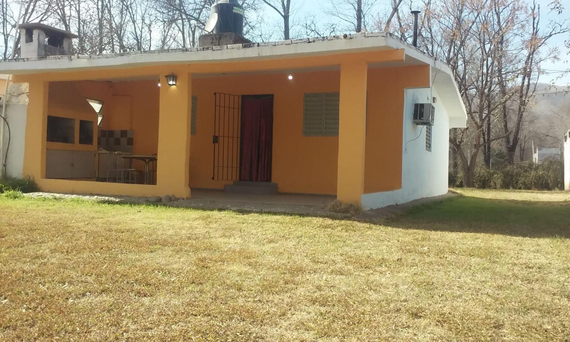 Ref 982-Casa en Cosquín a 400m aprox. de la costanera del Rio Cosquin