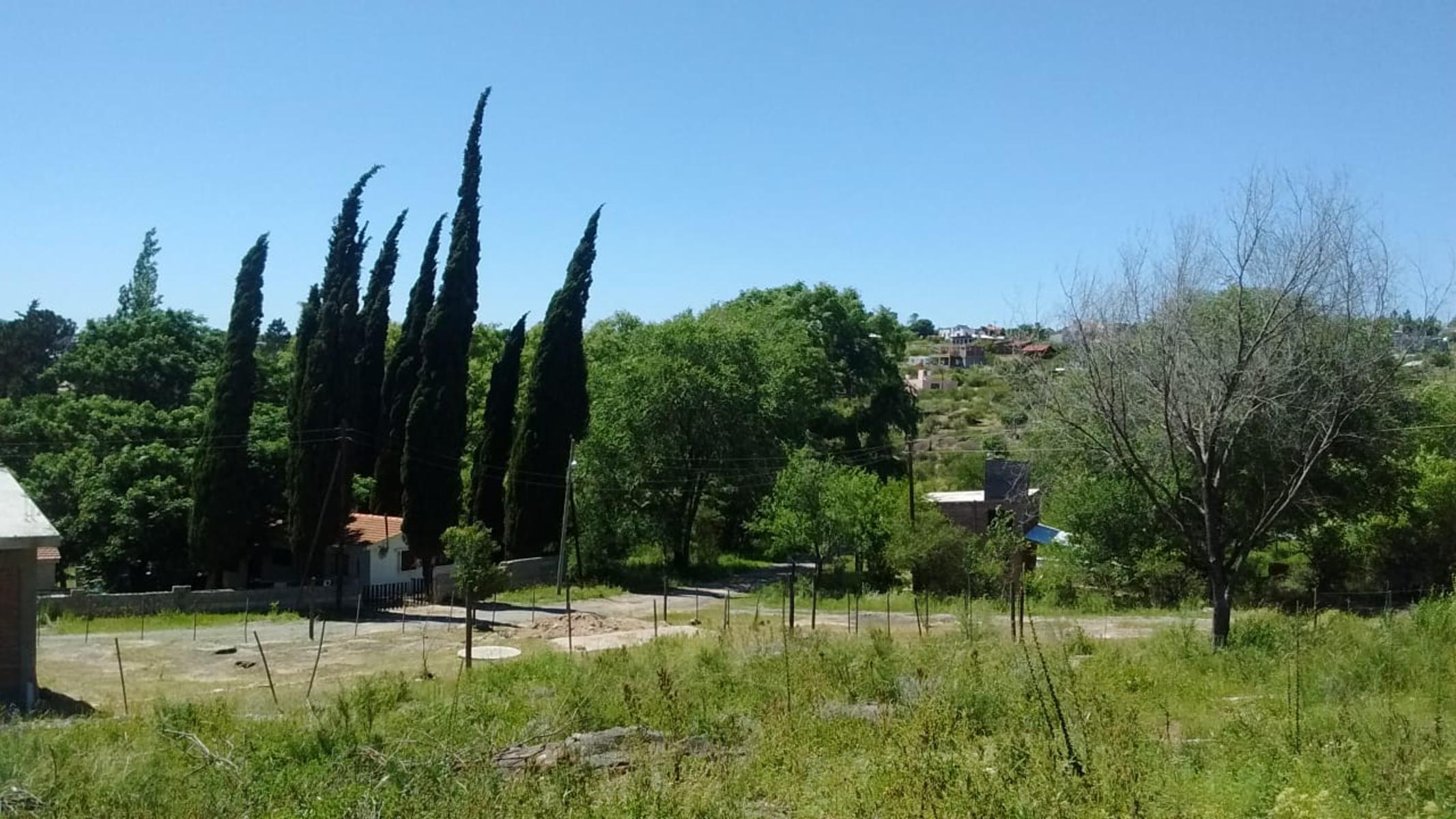 Ref 1300 - Terreno con mejoras en Siquiman con excelente vista a las sierras. — foto 11