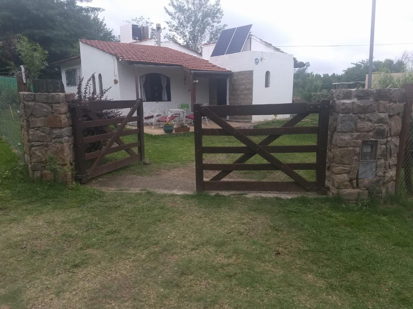 ref: 1230 . IMPECABLE PROPIEDAD AUTOSUSTENTABLE LISTA PARA HABITAR (AMOBLADA) EN COSQUIN A 3 CUADRAS DEL INCREIBLE RIO COSQUIN