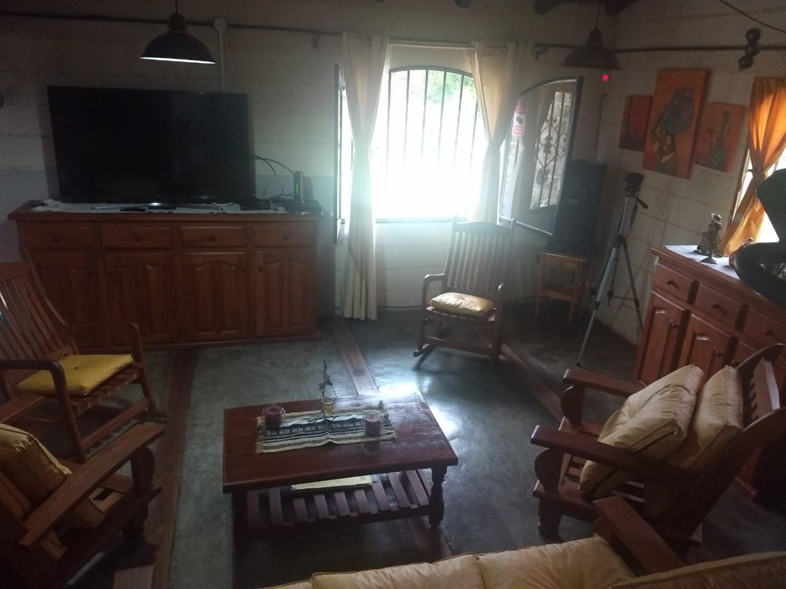 ref: 1230 . IMPECABLE PROPIEDAD AUTOSUSTENTABLE LISTA PARA HABITAR (AMOBLADA) EN COSQUIN A 3 CUADRAS DEL INCREIBLE RIO COSQUIN — foto 3