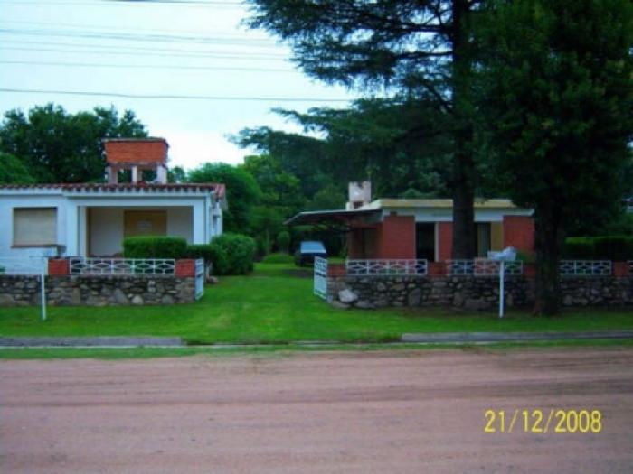 Nº DE REF. 37. Gran rentabilidad complejo de 3 propiedades en bialet masse a 2 cuadras de la ruta