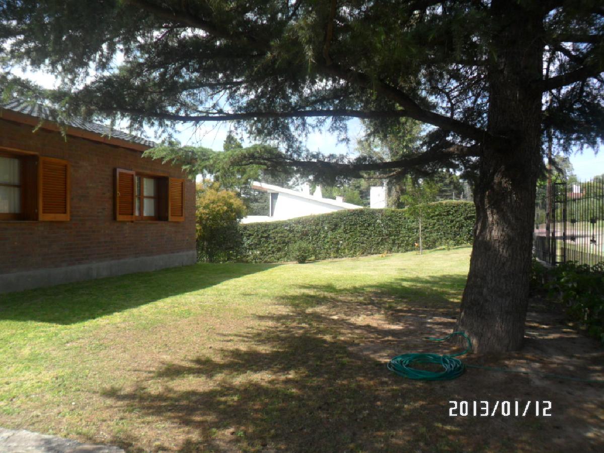 Nº DE REF. 81 HERMOSA CASA EN BIALET MASSE- BARRIO MIRADOR DEL LAGO — foto 8