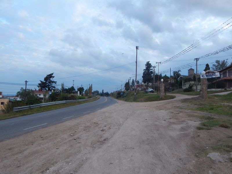 NUM DE REF 461, OPOR 2 LOTES EN P.SIQUIMAN A 200 MTS DE RTA38,SOBRE MARGEN ARROYO — foto 2