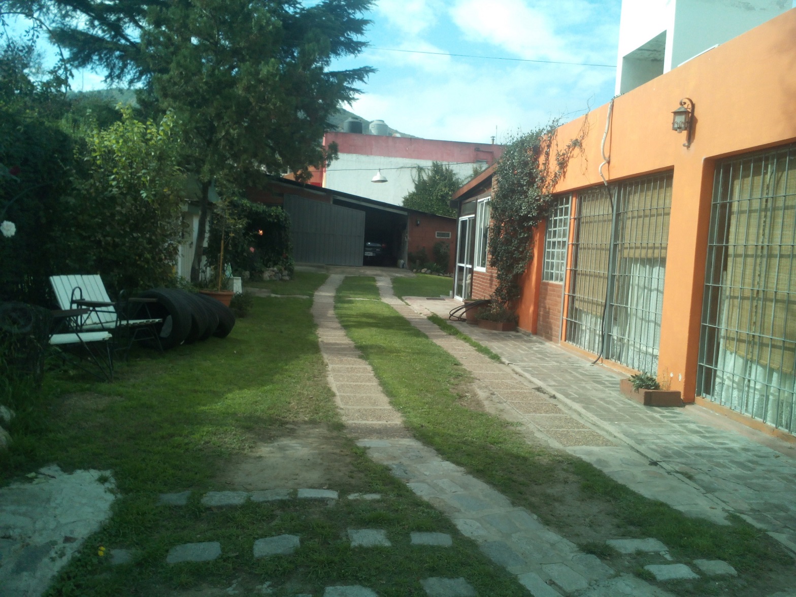 HERMOSA PROPIEDAD EN CARLOS PAZ. EXCELENTE ZONA — foto 2