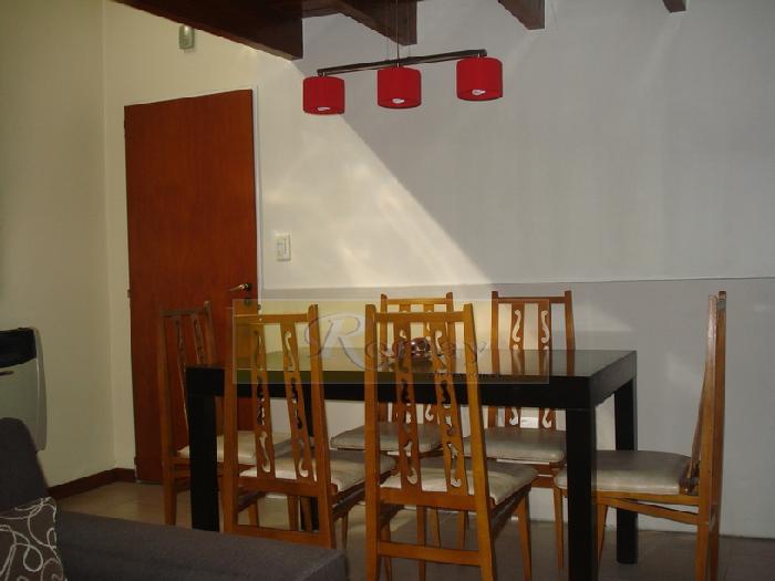 Venta de Casa Lote propio
Distribución: 2 Ph: Uno de 3 amb. a nuevo y al fte. a reciclar — foto 8