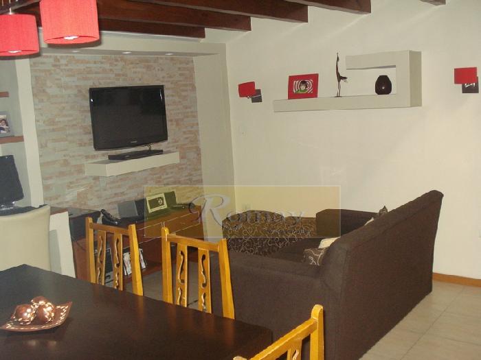 Venta de Casa Lote propio
Distribución: 2 Ph: Uno de 3 amb. a nuevo y al fte. a reciclar — foto 13