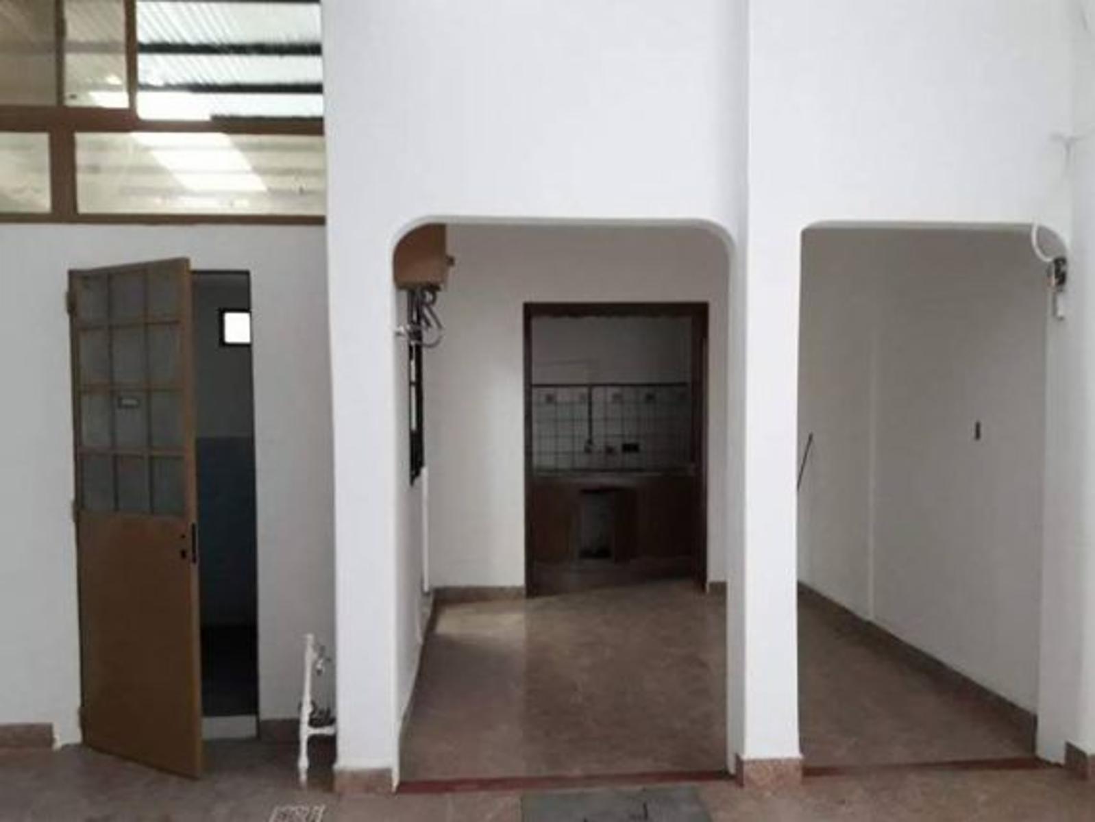 local salon 140 m2 ideal fiestas pelotero gimnasio etc San Justo - 3