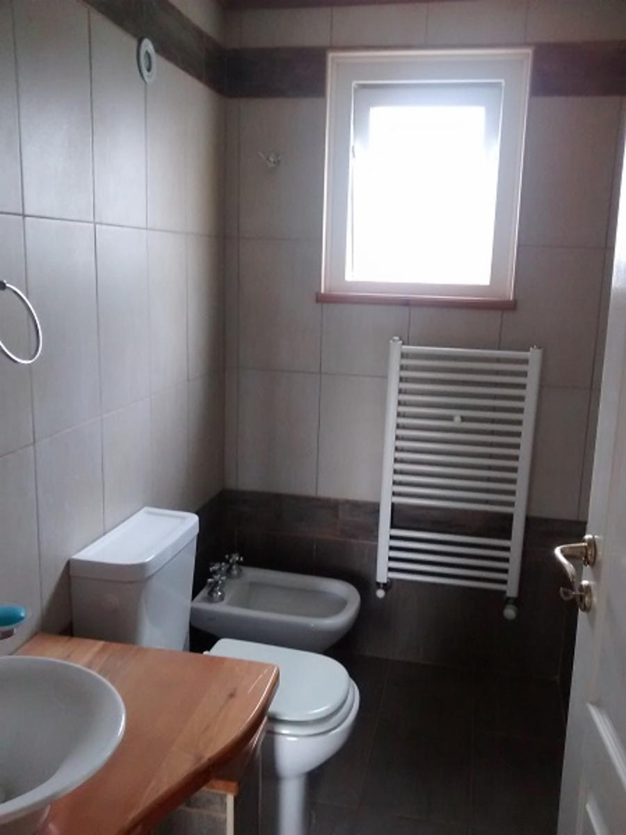 Excelente y amplio departamento de 2 dormitorios en Barrio Premium, con estacionamiento, club house y piscina climatizada — foto 2