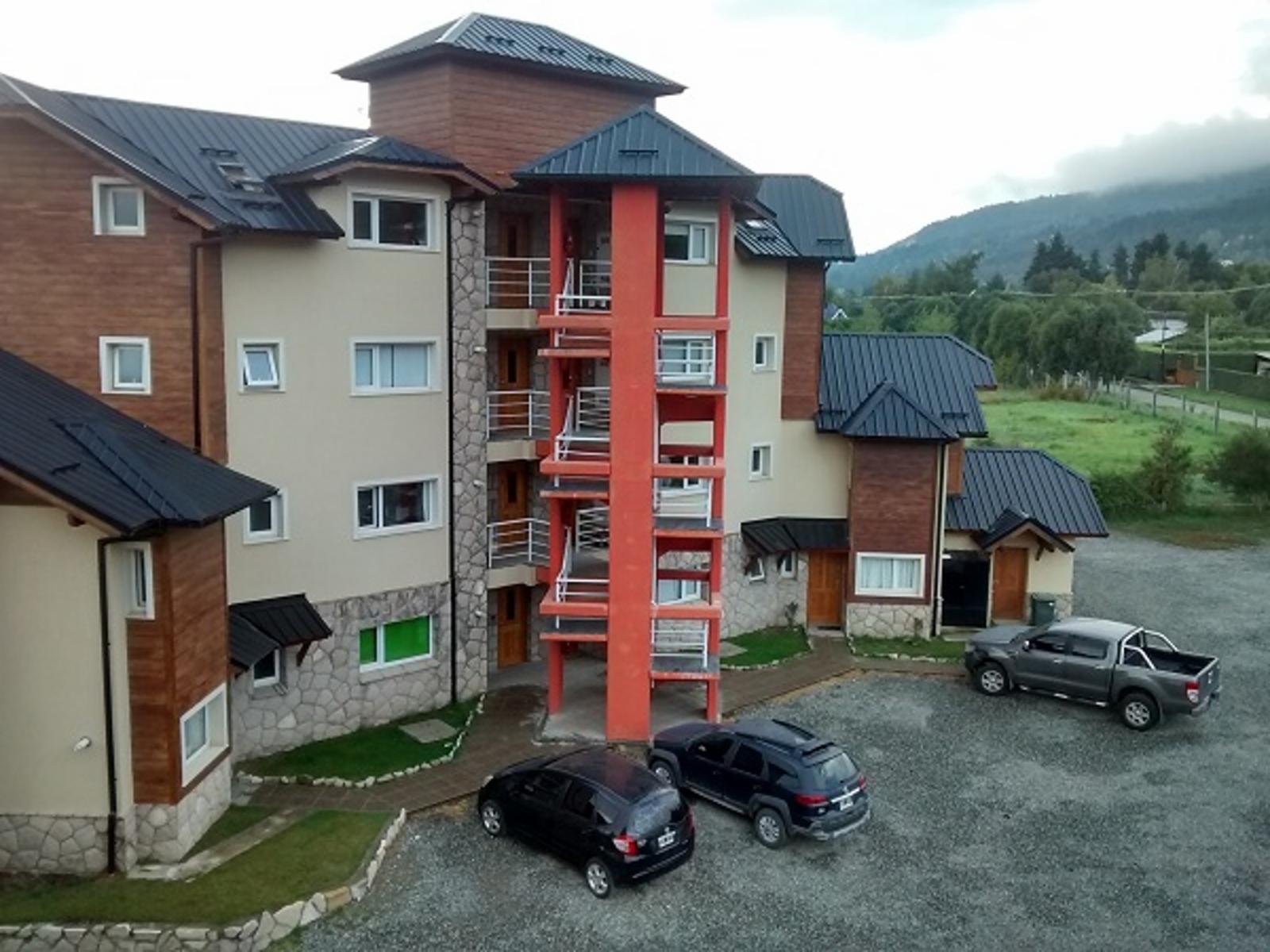 Excelente y amplio departamento de 2 dormitorios en Barrio Premium, con estacionamiento, club house y piscina climatizada — foto 9