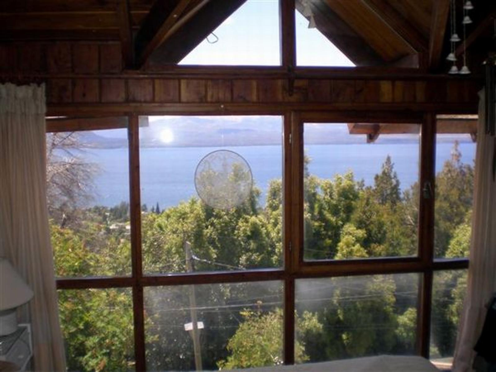 PARA INVERSIONISTAS- Cálida vivienda en PH con excelente vista al Lago — foto 10