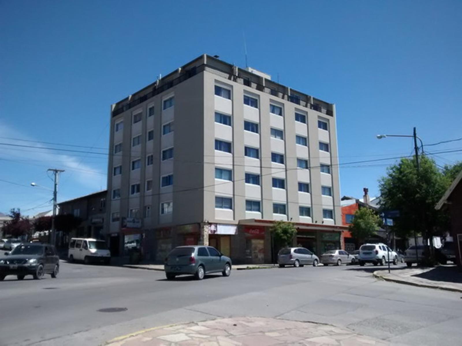 Amplio Departamento céntrico de 2 dormitorios con excelente vista al Lago — foto 13