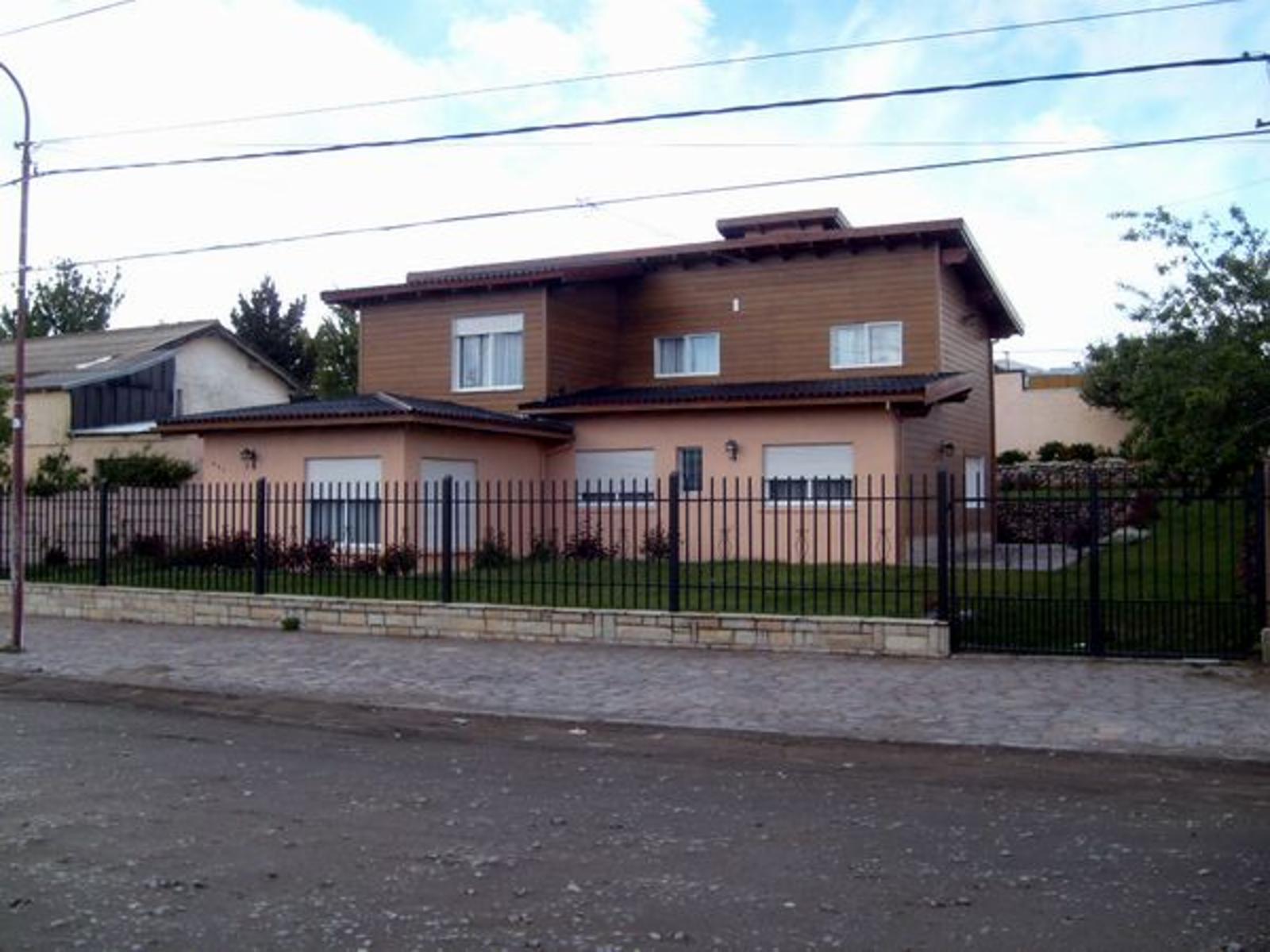 Ideal dos familias ó residencial. Dos amplias viviendas céntricas. Lote 1000m2. Venta en Block — foto 6