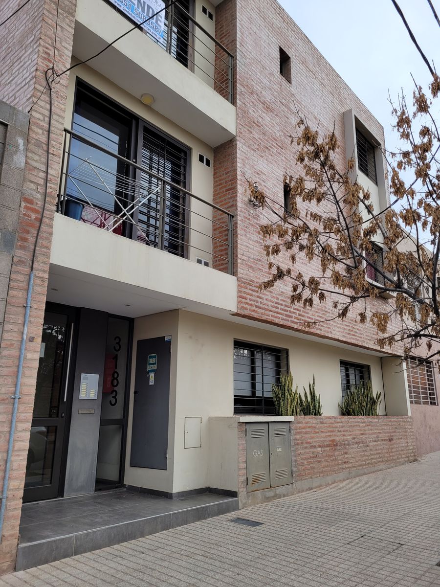 EXCELENTE DEPTO 1 DORM CON BALCON - A MIN DE NUEVOCENTRO SHOPPING - 23