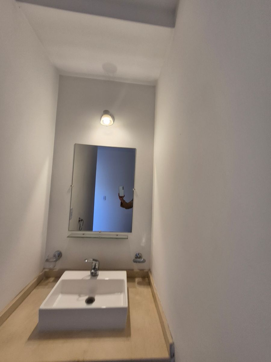HERMOSO DEPTO MUY AMPLIO CON PATIO PROPIO DE 37 M2 ALTO ALBERDI — foto 11