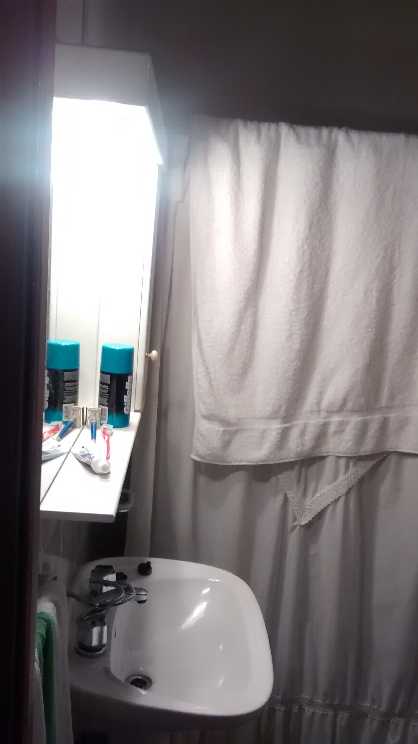 VENDE PH 3 AMBIENTES Y DEPARTAMENTO 2 AMBIENTES AL FRENTE VENDE EN BOCK — foto 4