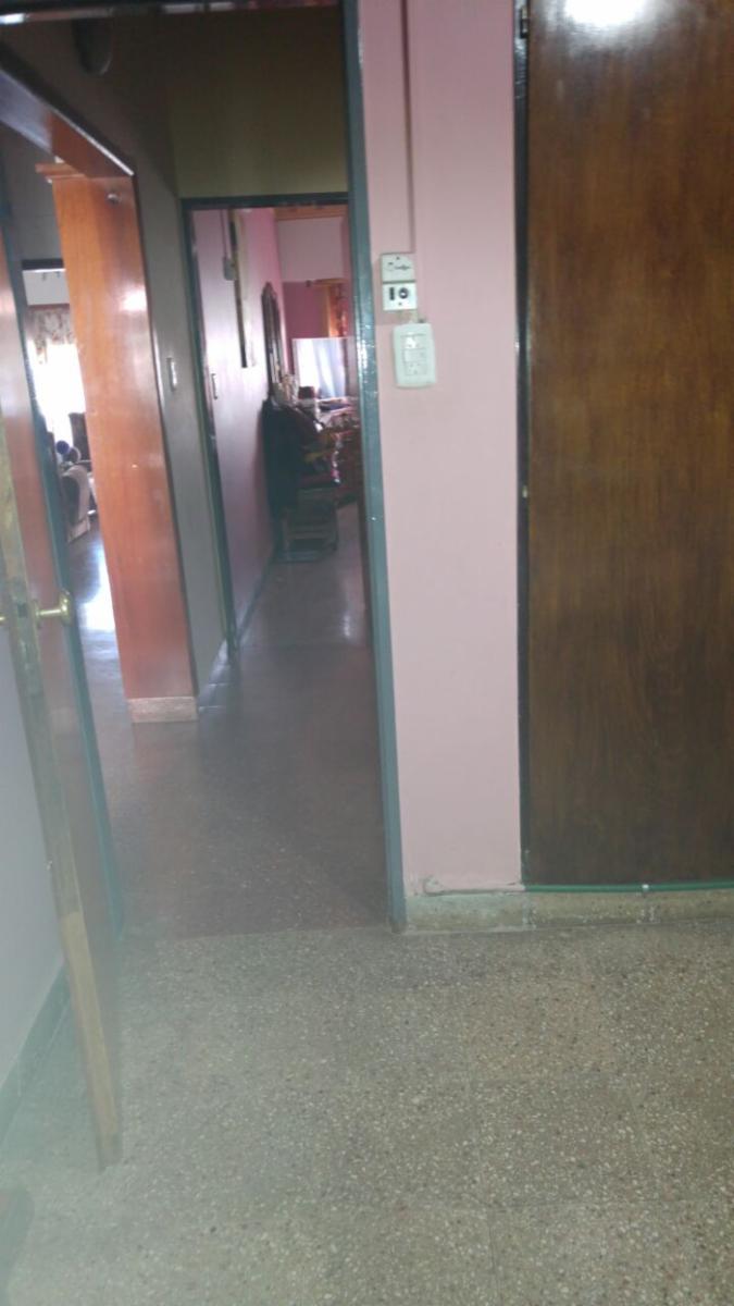 Casa mutifamiliar. excelente estado de categoria. APTO CREDITO — foto 6