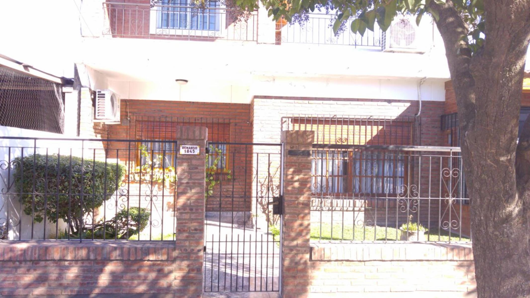 Casa mutifamiliar. excelente estado de categoria. APTO CREDITO — foto 9