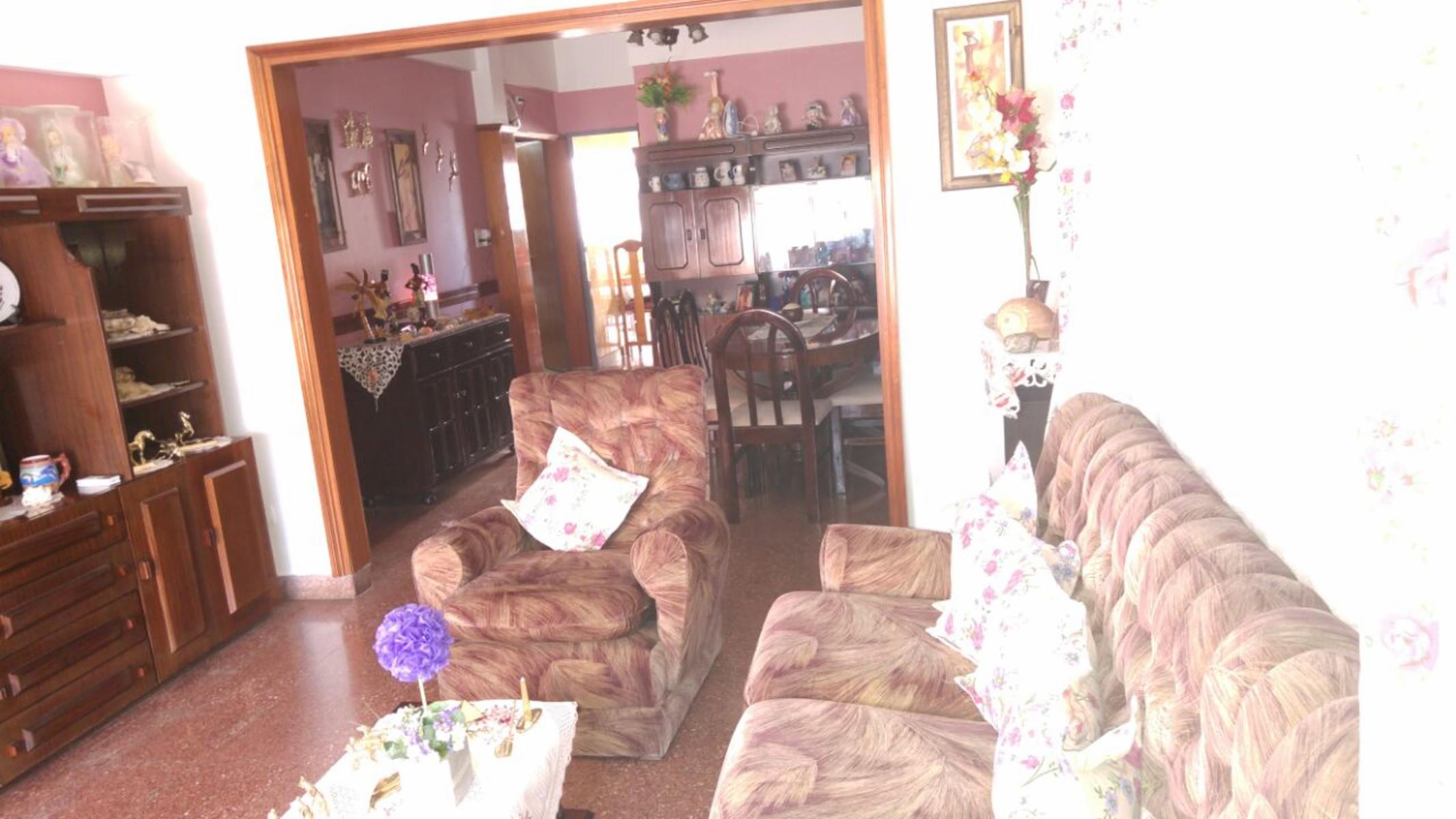 Casa mutifamiliar. excelente estado de categoria. APTO CREDITO — foto 12
