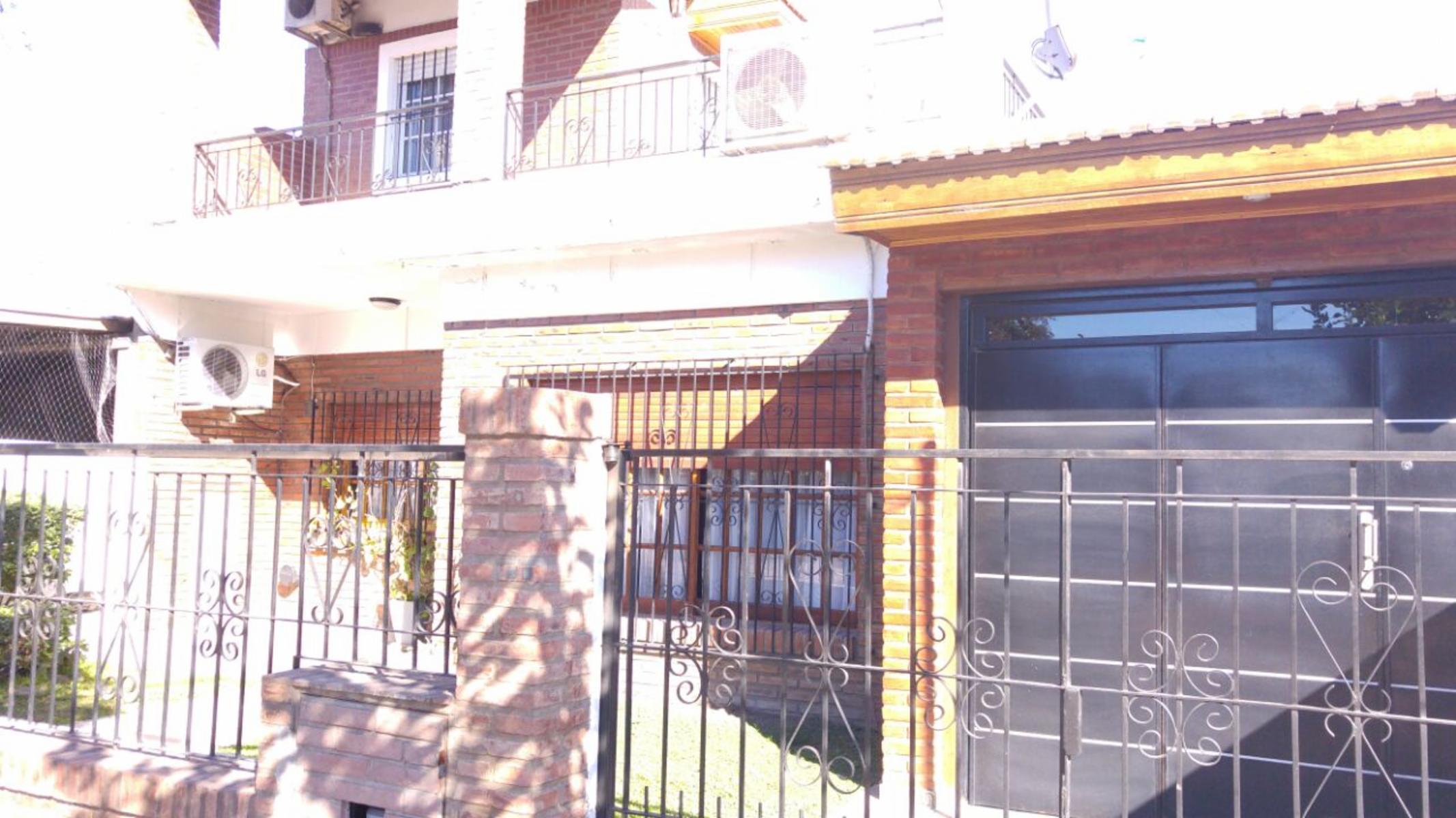 Casa mutifamiliar. excelente estado de categoria. APTO CREDITO — foto 14