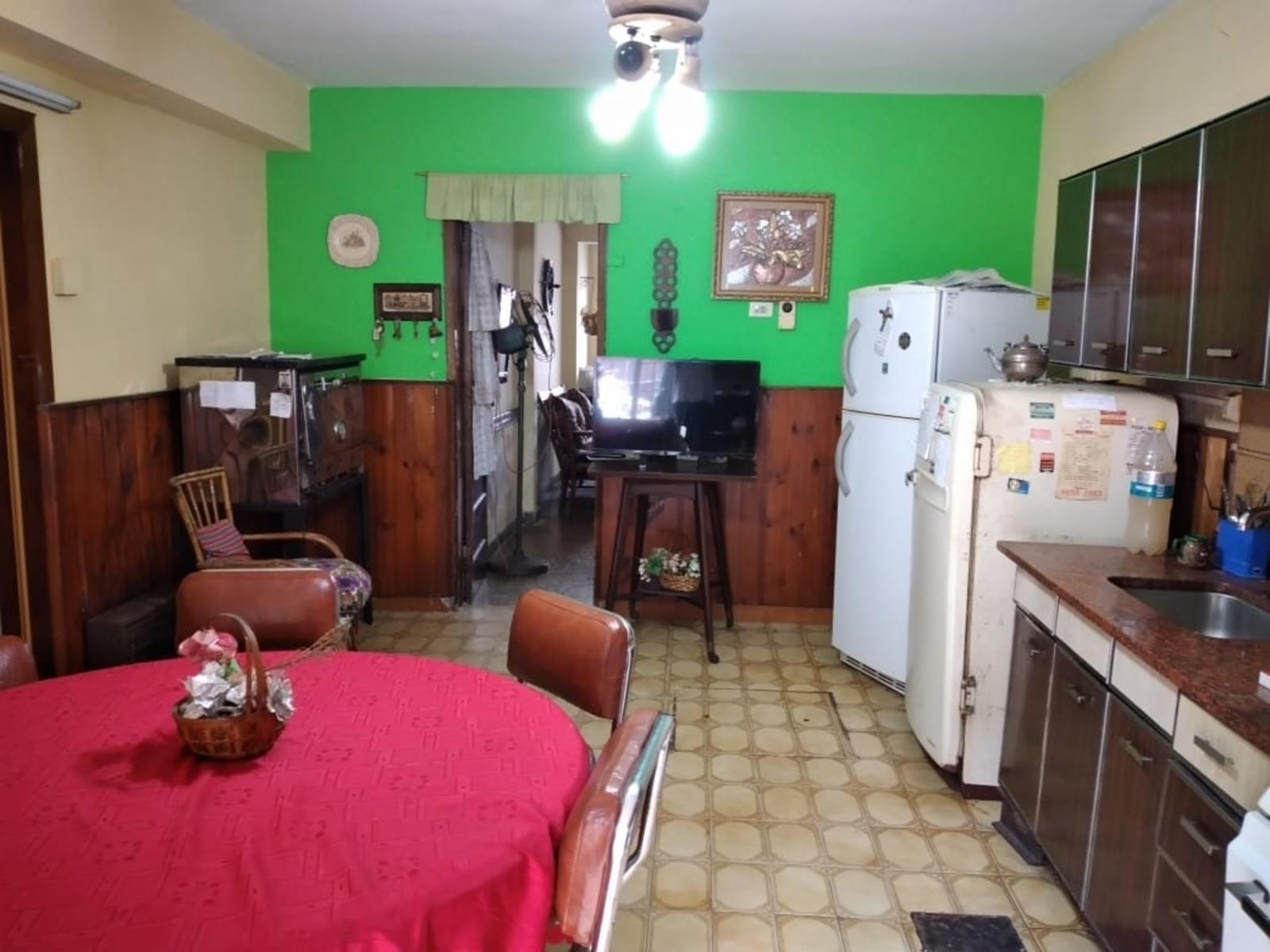 Vende chalet sobre 3 lotes 450 m2. Excelente para inversor — foto 9