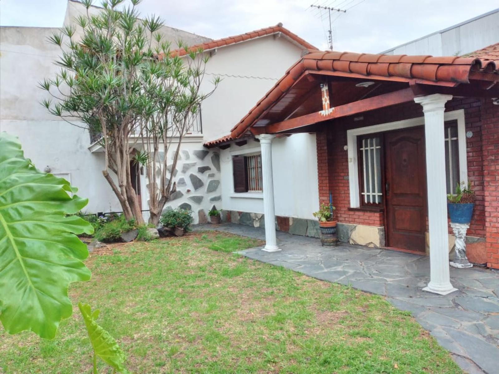 Vende chalet sobre 3 lotes 450 m2. Excelente para inversor — foto 11