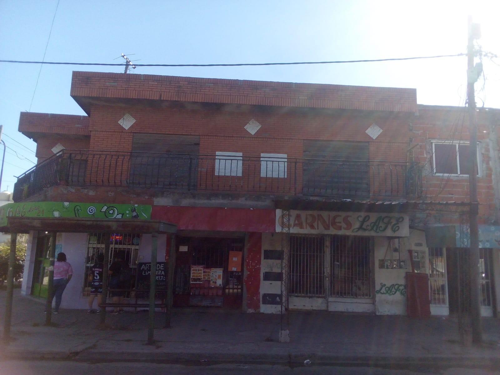 VENTA CASA MULTIFAMILIAR Y LOCALES — foto 7