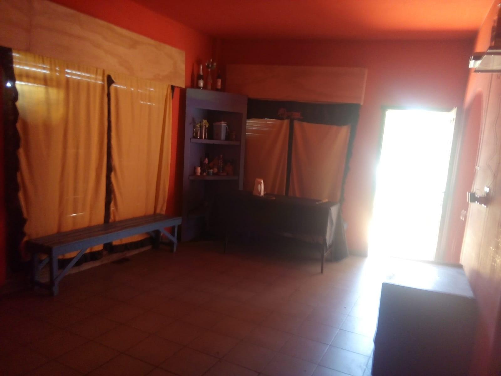 VENTA CASA MULTIFAMILIAR Y LOCALES — foto 8