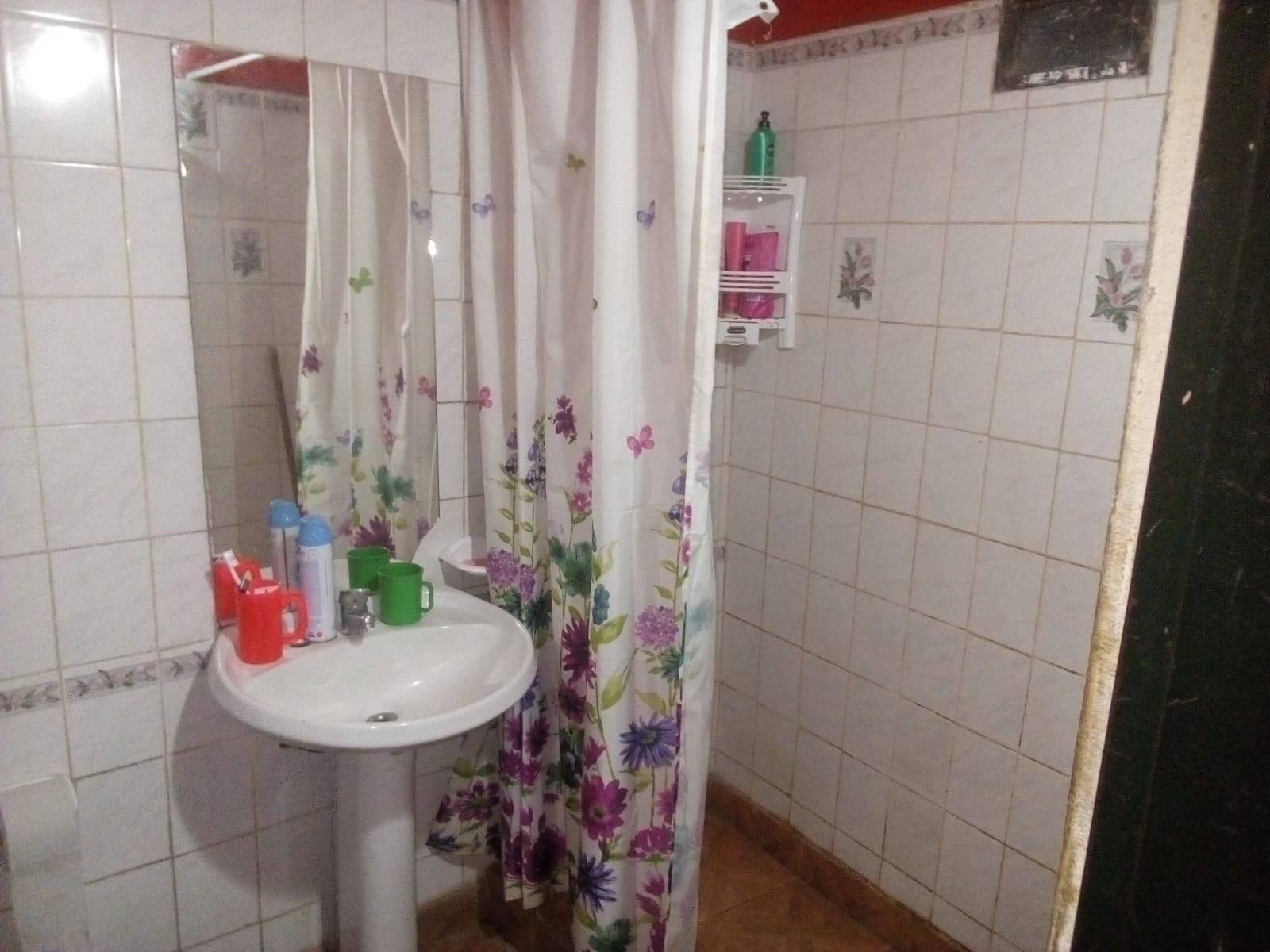 VENTA CASA MULTIFAMILIAR Y LOCALES — foto 10