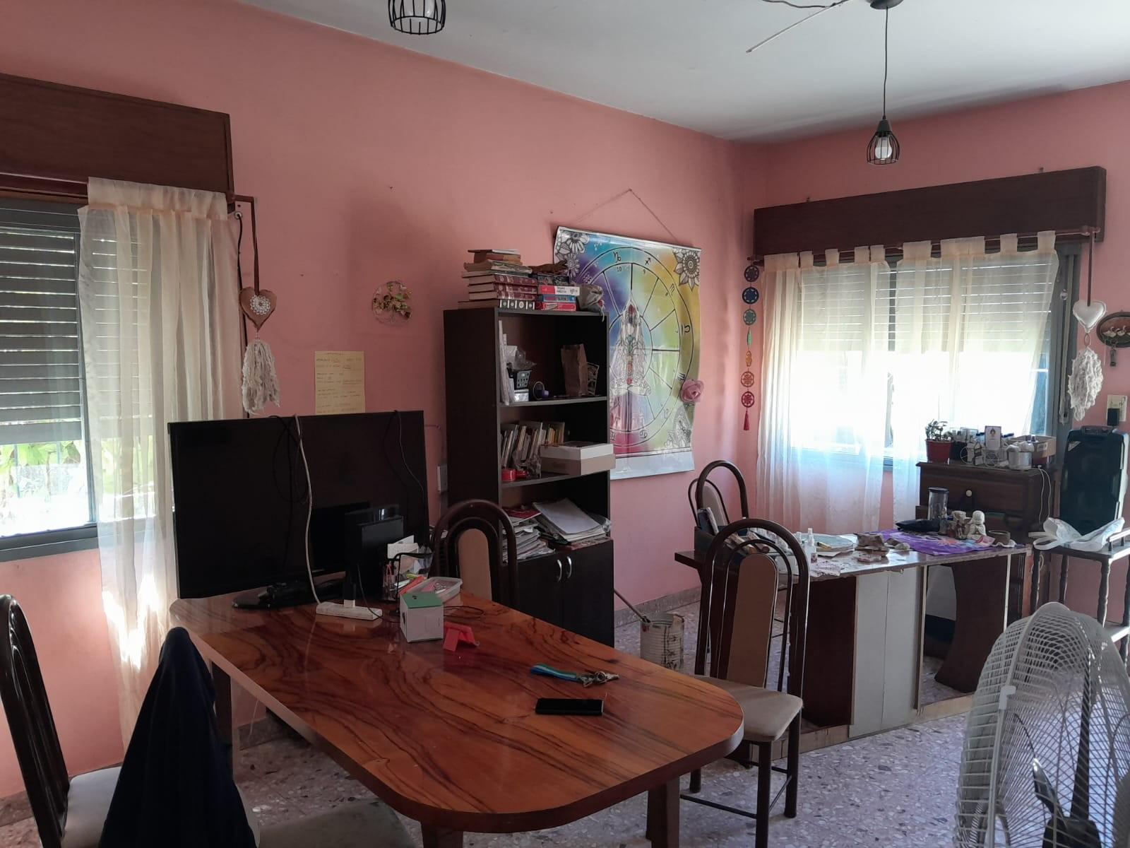VENDE CASA 3 AMBIENTES CON LOCAL, LOTE 550 m2. ISIDRO CASANOVA — foto 4