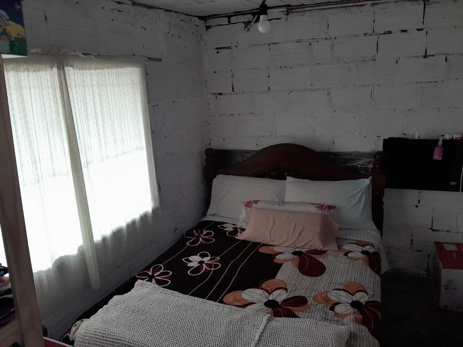 VENDE CASA MULTIFAMILIAR PARA 3 FAMILIAS, GALPON ISIDRO CASANOVA — foto 2