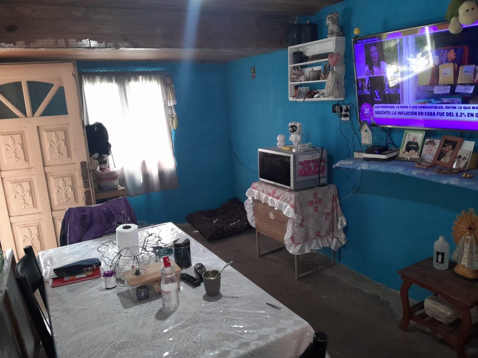 VENDE CASA MULTIFAMILIAR PARA 3 FAMILIAS, GALPON ISIDRO CASANOVA — foto 3