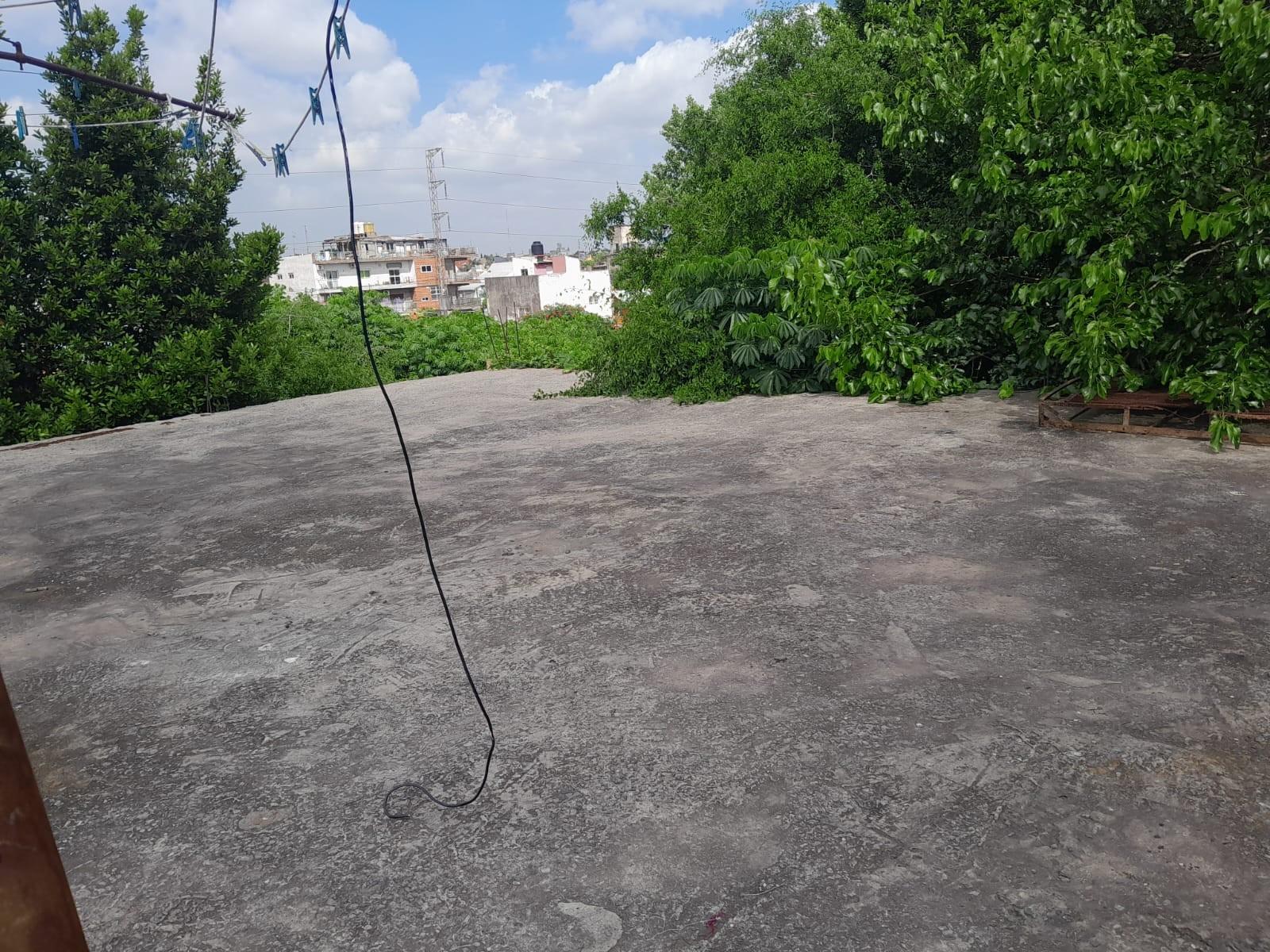 VENDE CASA MULTIFAMILIAR PARA 3 FAMILIAS, GALPON ISIDRO CASANOVA — foto 10