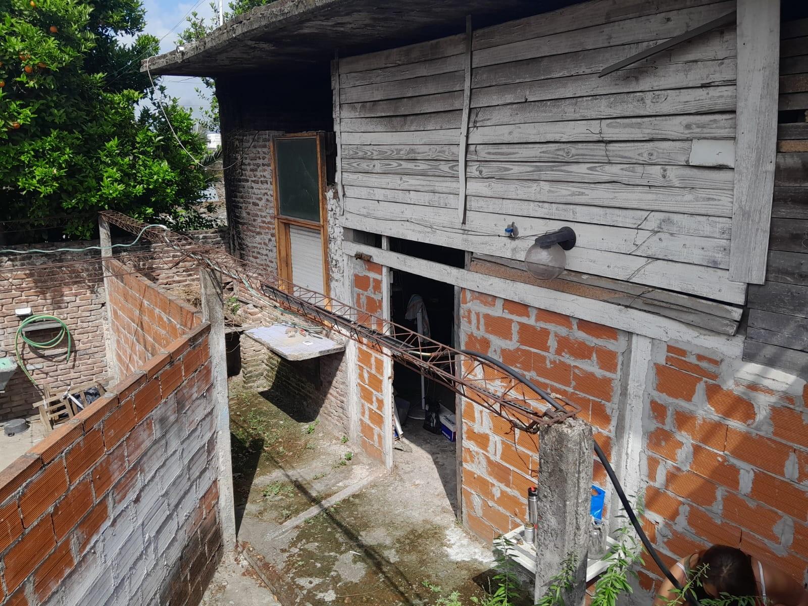 VENDE CASA MULTIFAMILIAR PARA 3 FAMILIAS, GALPON ISIDRO CASANOVA — foto 11