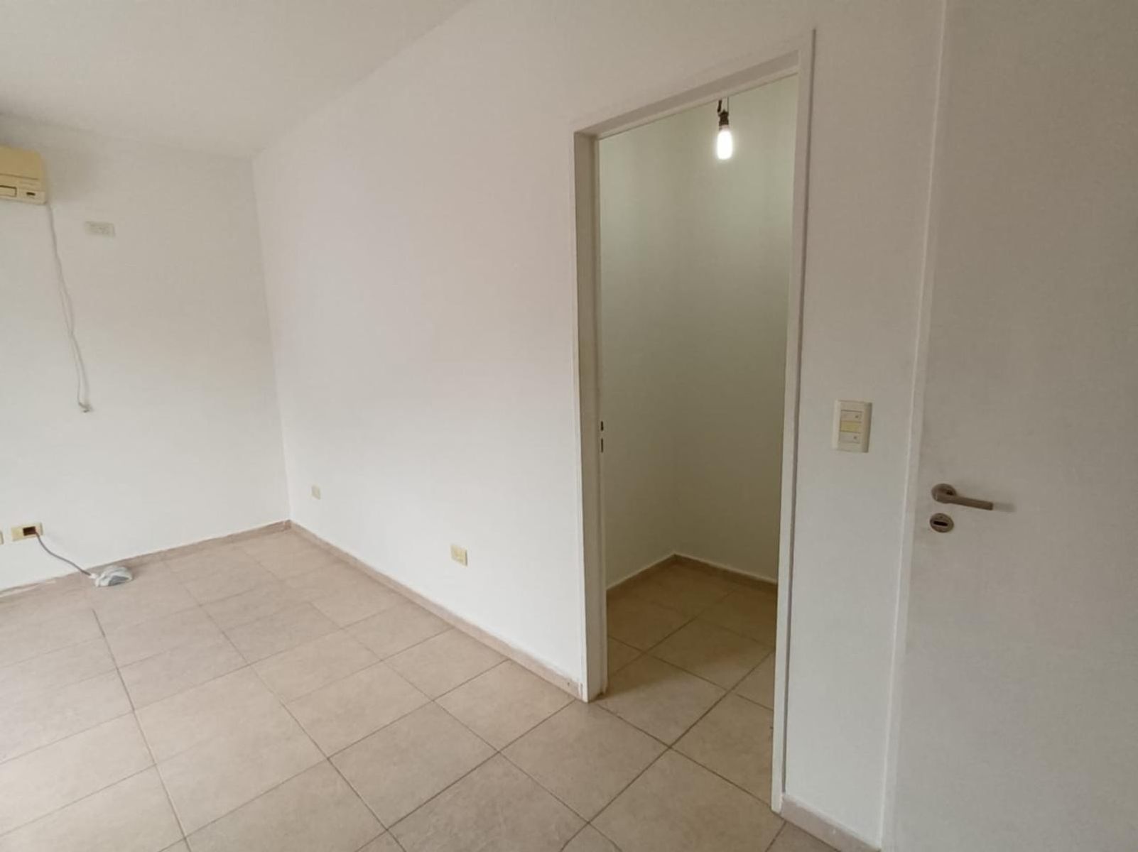 VENTA MONOAMBIENTE EN SEGUNDO PISO. RAMOS MEJIA — foto 2