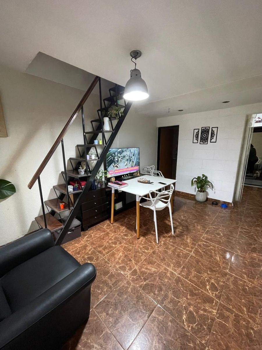 VENDE DUPLEX 4 AMBIENTES LOMAS DEL MIRADOR - 7