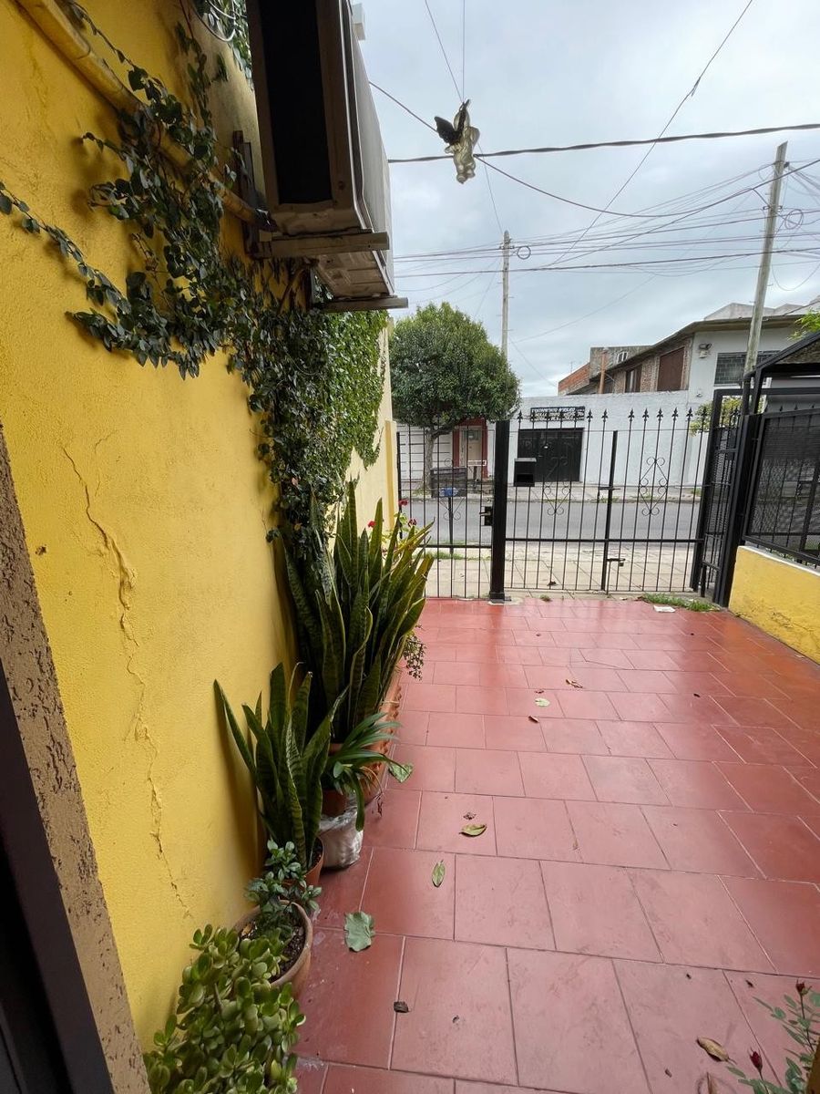 VENDE DUPLEX 4 AMBIENTES LOMAS DEL MIRADOR - 8